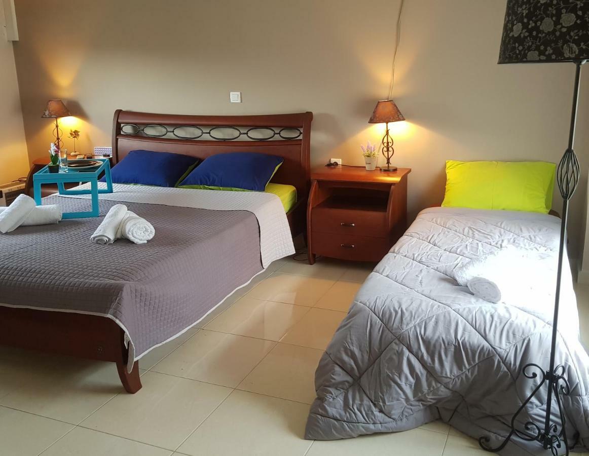 Seaside Appartement Kalamáta Buitenkant foto