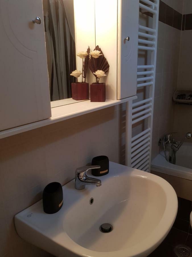 Seaside Appartement Kalamáta Buitenkant foto