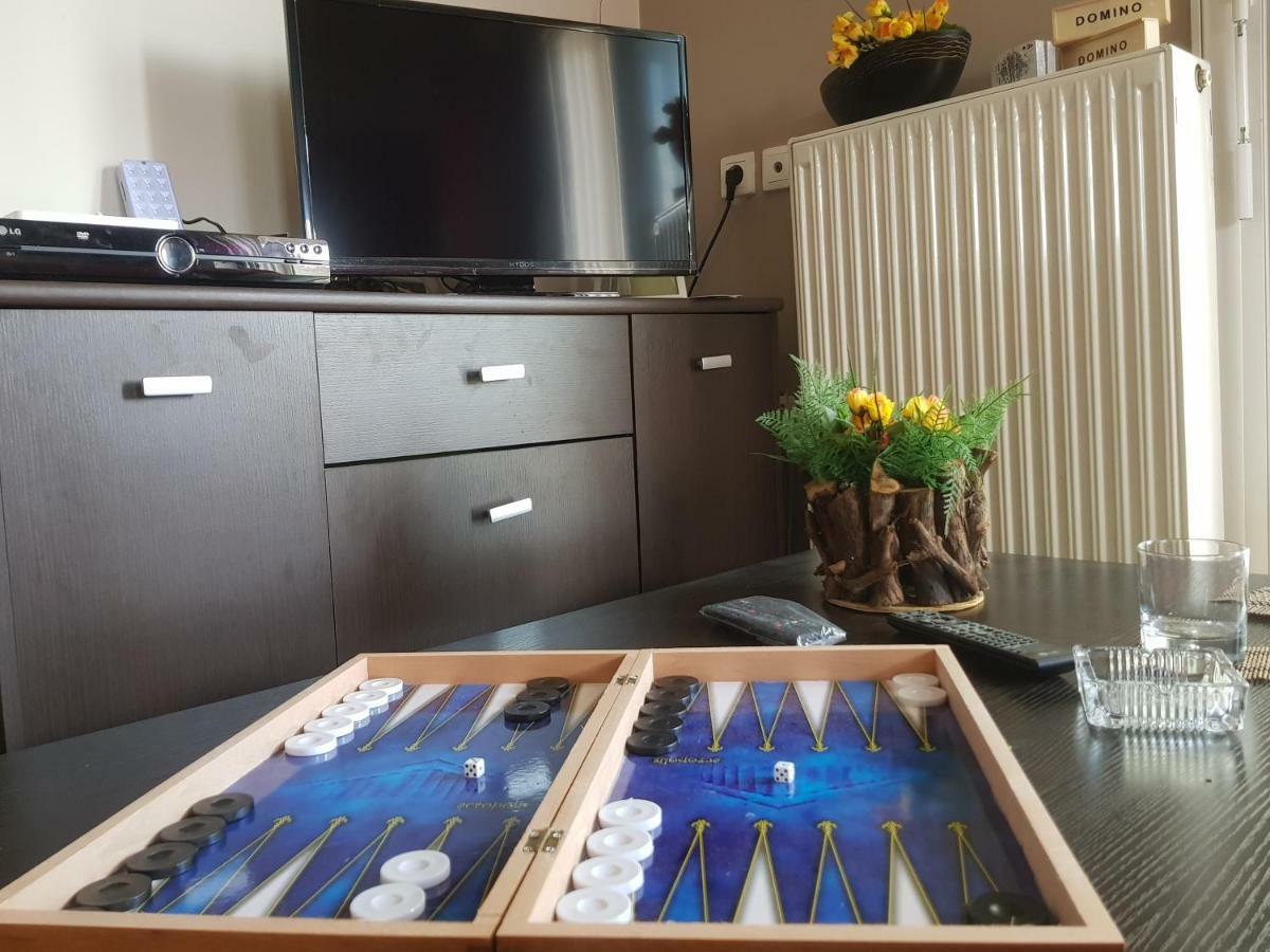 Seaside Appartement Kalamáta Buitenkant foto